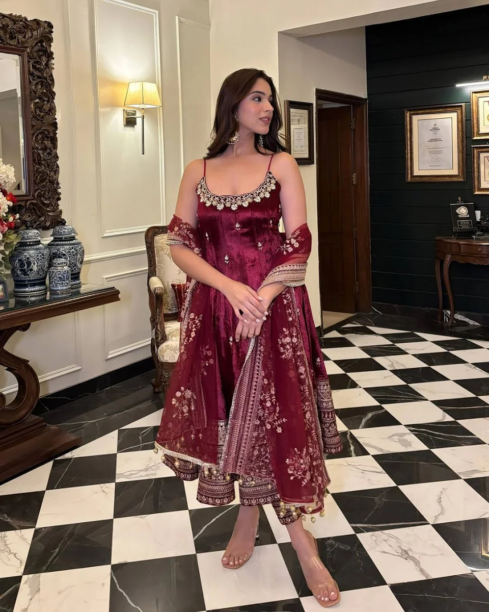 Women's Maroon Anarkali Suit - Image 2