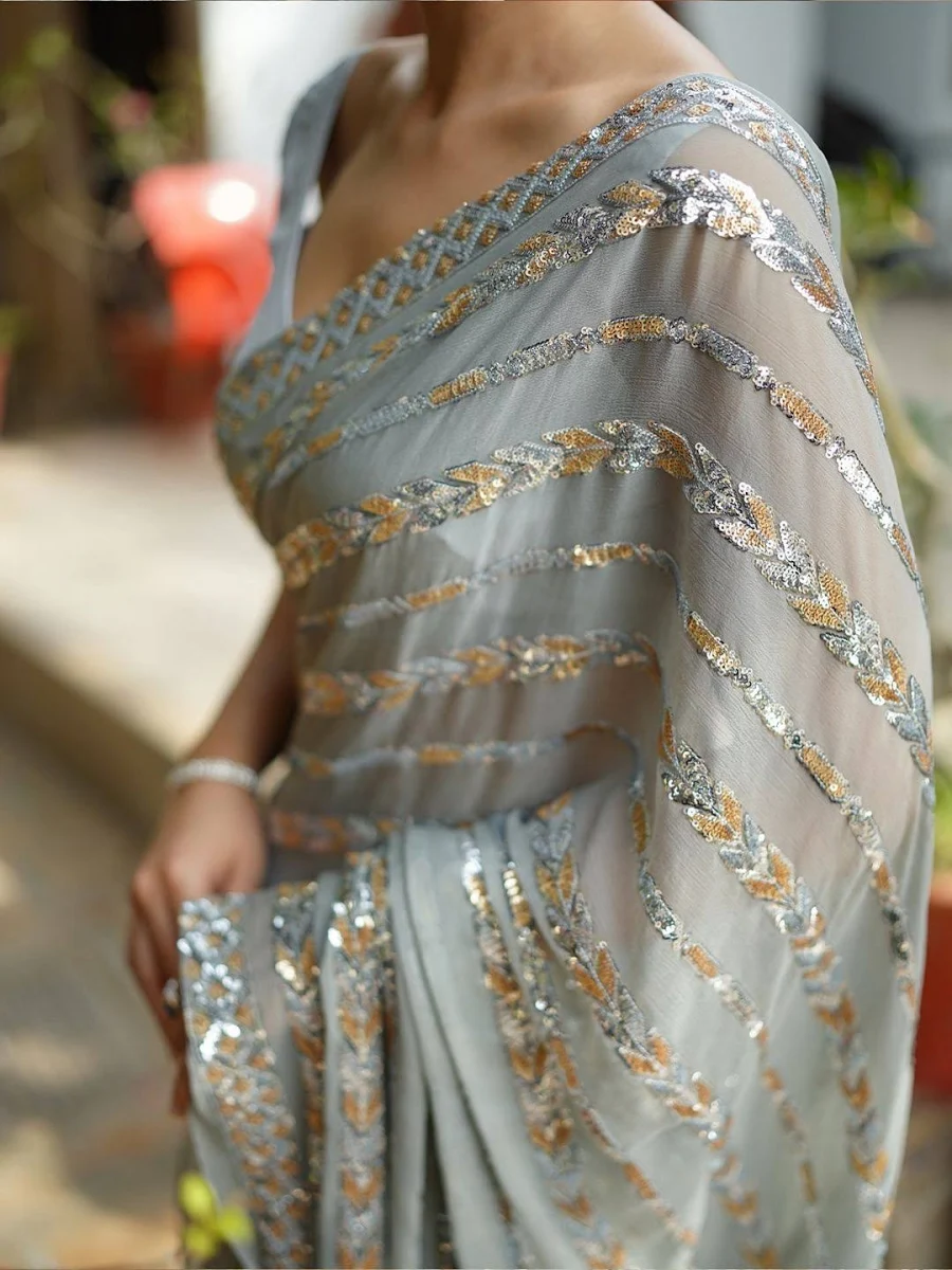 Women's Embellished Party Wear Organza Saree - Image 2